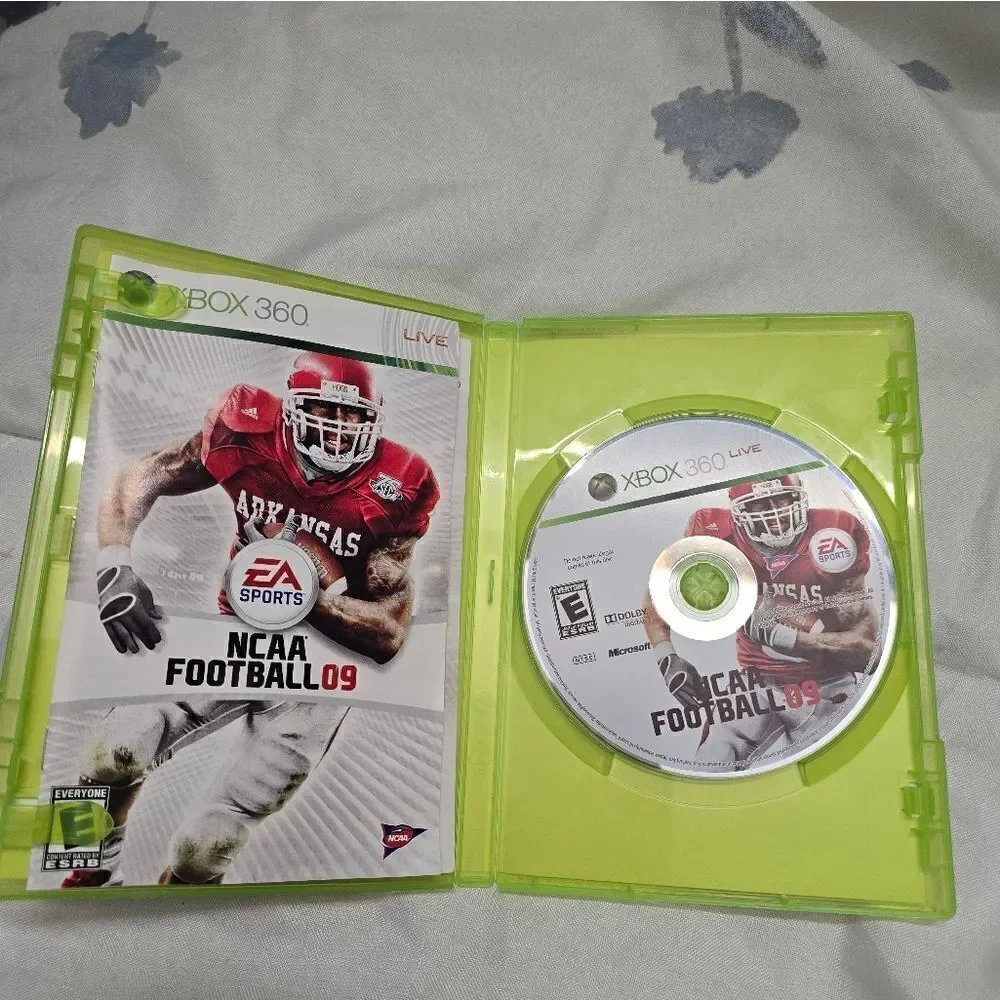 Xbox 360 NCCA Football 09, NHL 08, Madden 25, Madden 15, Madden 16 Bundle of 5